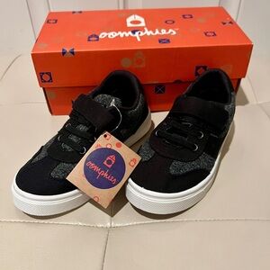 Oomphies Kids Black and Gray Sneakers